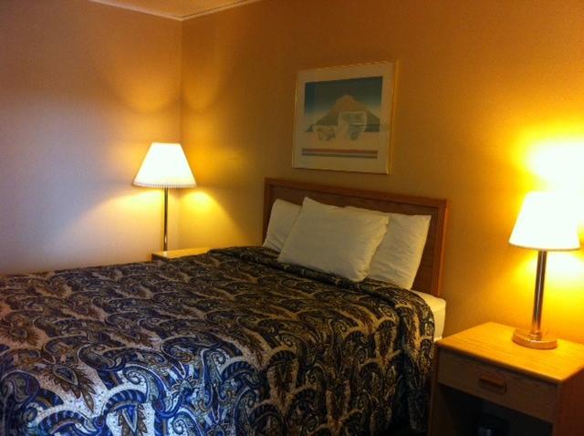 Silver Spur Motel Lander Extérieur photo